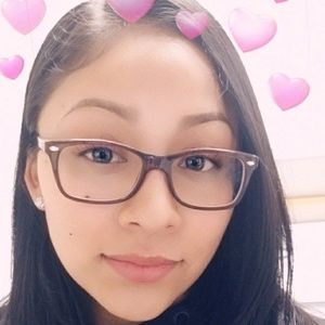 Meet your Posher, Edyd